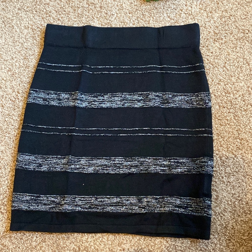 Mid thigh pencil skirt